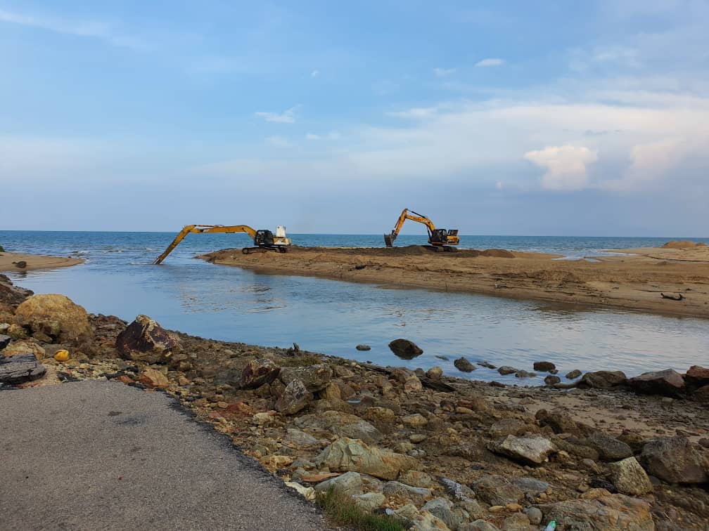 Breakwater 3
